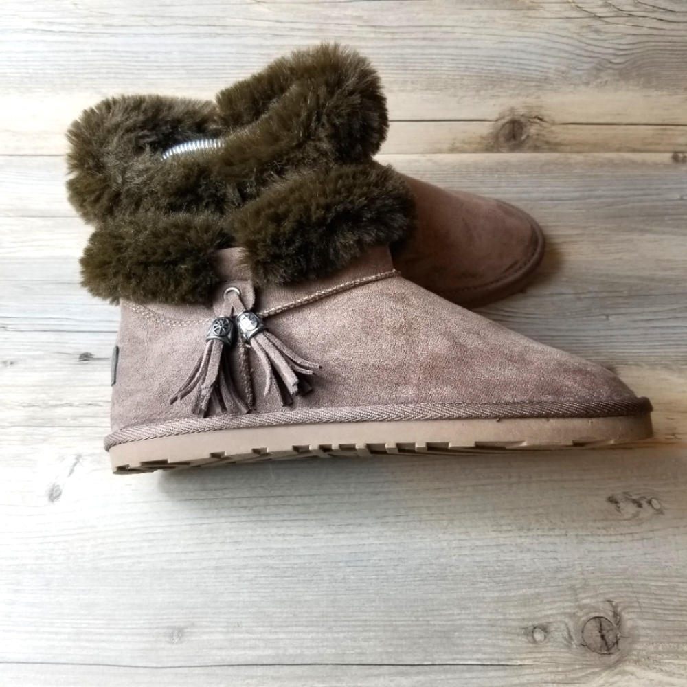 Dunes Lennon Faux Fur Ankle Boot NWOT